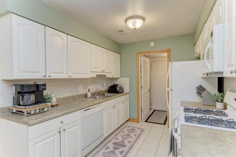 Tiny photo for 5522 Barclay Court, Clarendon Hills, IL 60514 (MLS # 12775904)