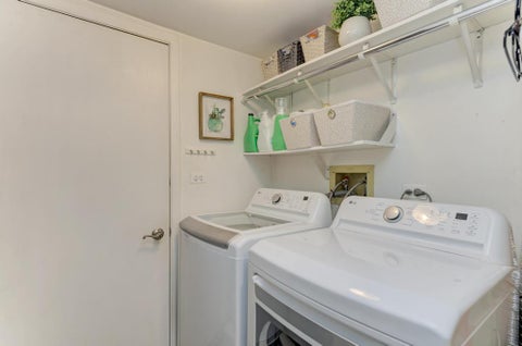 Tiny photo for 5522 Barclay Court, Clarendon Hills, IL 60514 (MLS # 12775904)