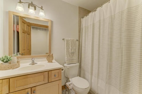 Tiny photo for 5522 Barclay Court, Clarendon Hills, IL 60514 (MLS # 12775904)