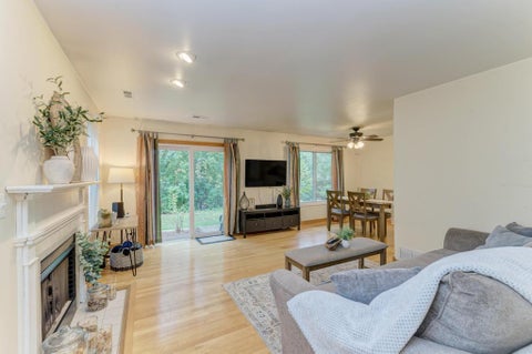 Tiny photo for 5522 Barclay Court, Clarendon Hills, IL 60514 (MLS # 12775904)