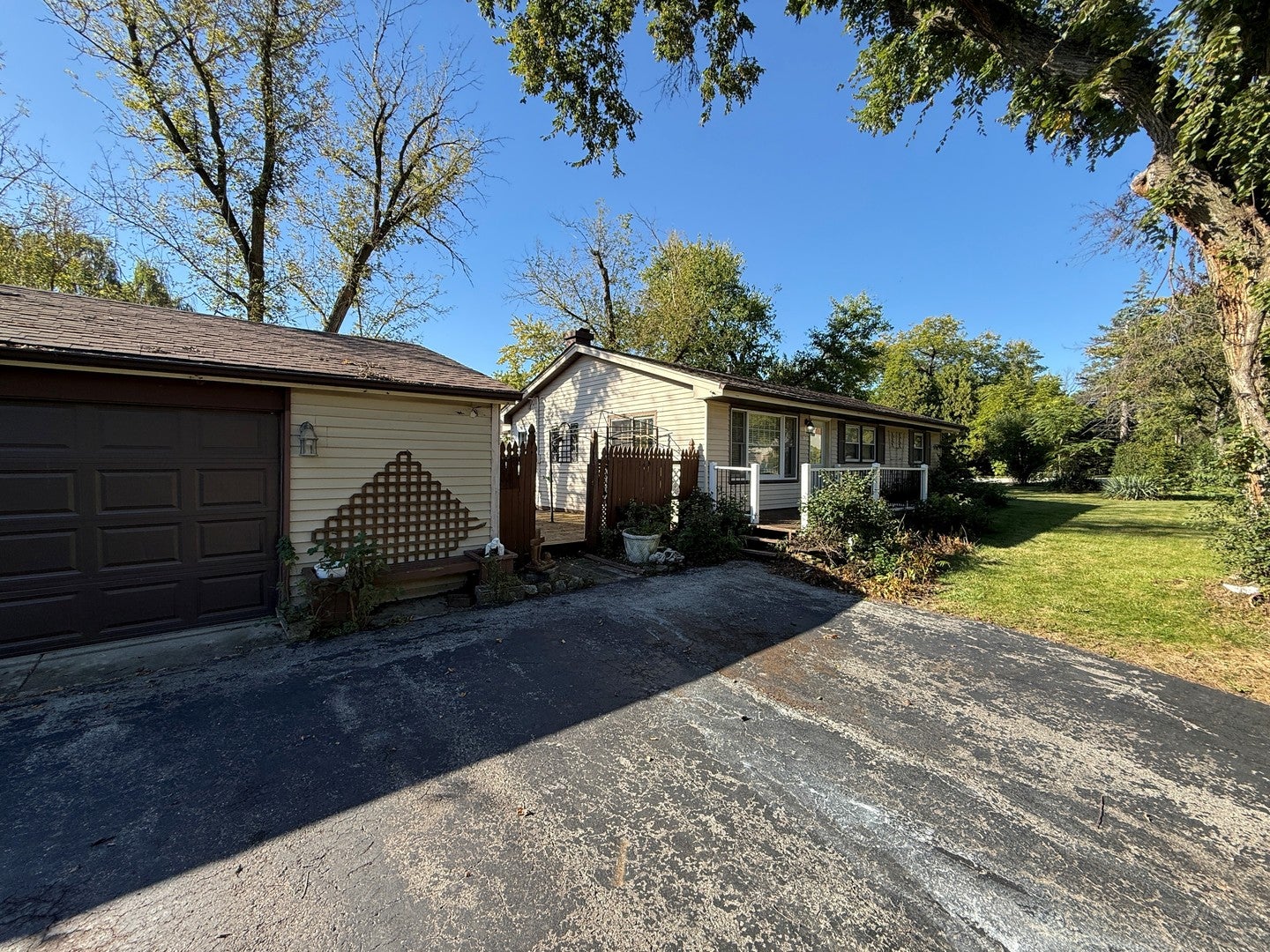 6101 Stonewall Avenue
