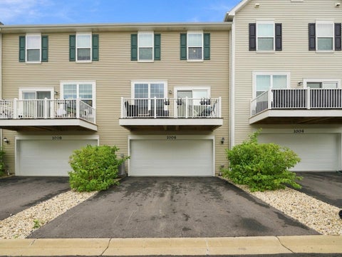 Tiny photo for 1006 Neubauer Circle, Lindenhurst, IL 60046 (MLS # 12767221)