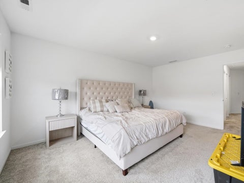 Tiny photo for 1006 Neubauer Circle, Lindenhurst, IL 60046 (MLS # 12767221)