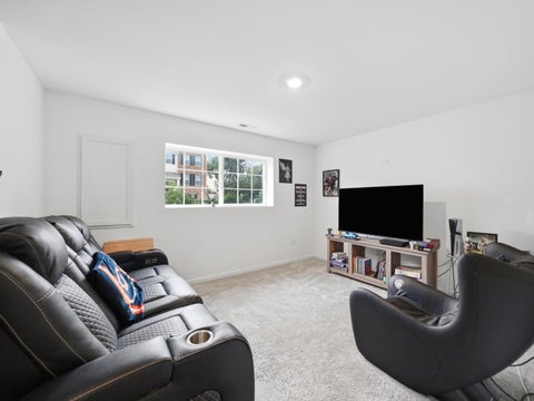 Tiny photo for 1006 Neubauer Circle, Lindenhurst, IL 60046 (MLS # 12767221)