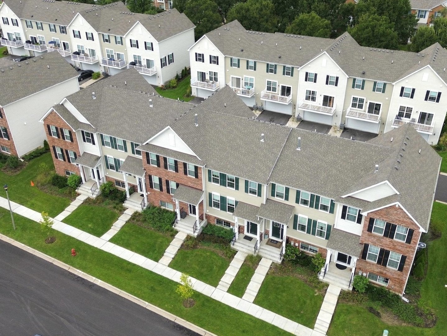 1006 Neubauer Circle