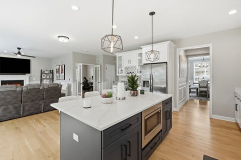 Tiny photo for 5041 137th Street, Crestwood, IL 60418 (MLS # 12765285)