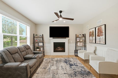 Tiny photo for 5041 137th Street, Crestwood, IL 60418 (MLS # 12765285)