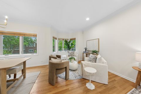 Tiny photo for 3312 N Racine Avenue, Chicago, IL 60657 (MLS # 12627805)