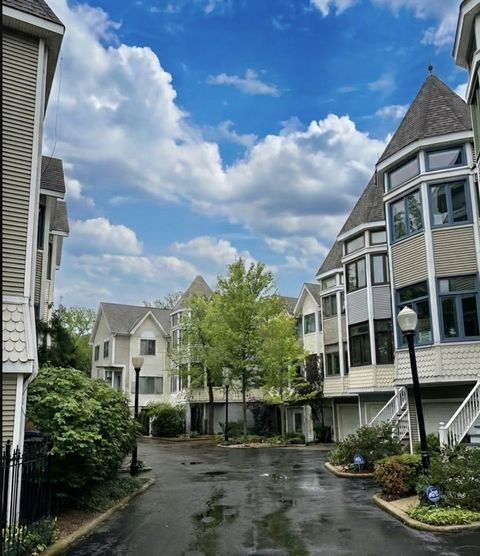 Tiny photo for 3312 N Racine Avenue, Chicago, IL 60657 (MLS # 12627805)