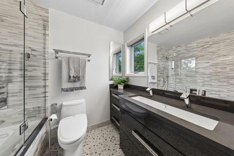 Tiny photo for 3312 N Racine Avenue, Chicago, IL 60657 (MLS # 12627805)