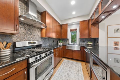 Tiny photo for 3312 N Racine Avenue, Chicago, IL 60657 (MLS # 12627805)