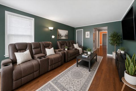 Tiny photo for 33 49th Avenue, Bellwood, IL 60104 (MLS # 12614072)