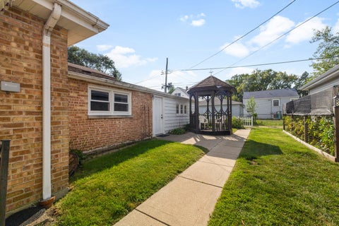 Tiny photo for 4242 Fishermans Terrace, Lyons, IL 60534 (MLS # 12752450)