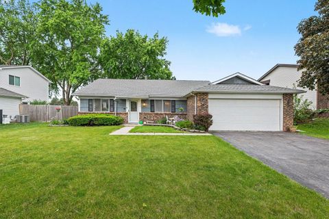 Photo of 309 Thistle Drive, Bolingbrook, IL 60490 (MLS # 12647933)