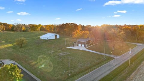 Photo of 15945 Gresham Road, Mackinaw, IL 61755 (MLS # 12515754)