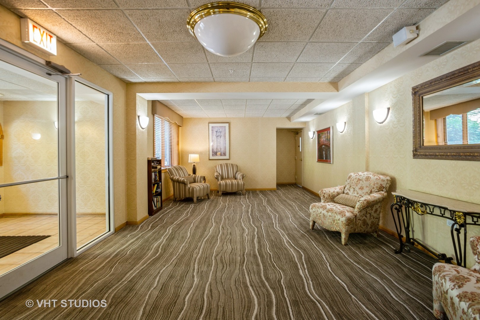 10 S WILLE Street 603