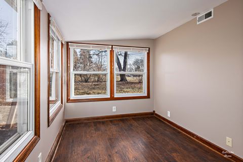 Tiny photo for 480 Grand Avenue, Lake Zurich, IL 60047 (MLS # 12559886)