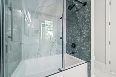 Tiny photo for 1418 W Maude Avenue, Arlington Heights, IL 60004 (MLS # 12489846)