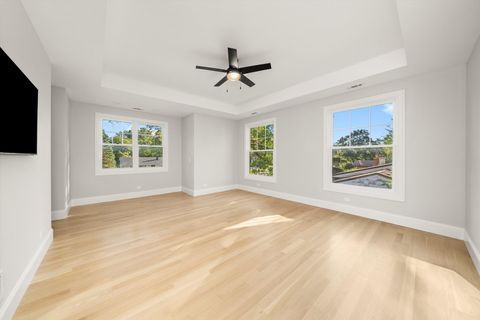 Tiny photo for 1418 W Maude Avenue, Arlington Heights, IL 60004 (MLS # 12489846)