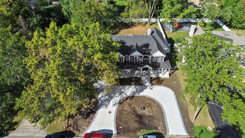 Tiny photo for 1418 W Maude Avenue, Arlington Heights, IL 60004 (MLS # 12489846)