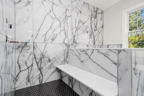 Tiny photo for 1418 W Maude Avenue, Arlington Heights, IL 60004 (MLS # 12489846)