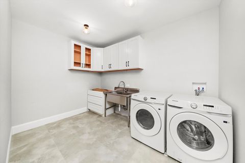 Tiny photo for 1418 W Maude Avenue, Arlington Heights, IL 60004 (MLS # 12489846)