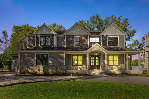 Tiny photo for 1418 W Maude Avenue, Arlington Heights, IL 60004 (MLS # 12489846)