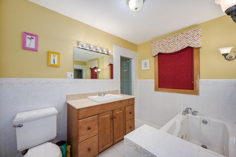 Tiny photo for 2851 W Rascher Avenue, Chicago, IL 60625 (MLS # 12578187)