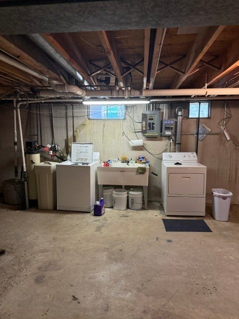 Tiny photo for 524 Gordon Drive, Crete, IL 60417 (MLS # 12728633)
