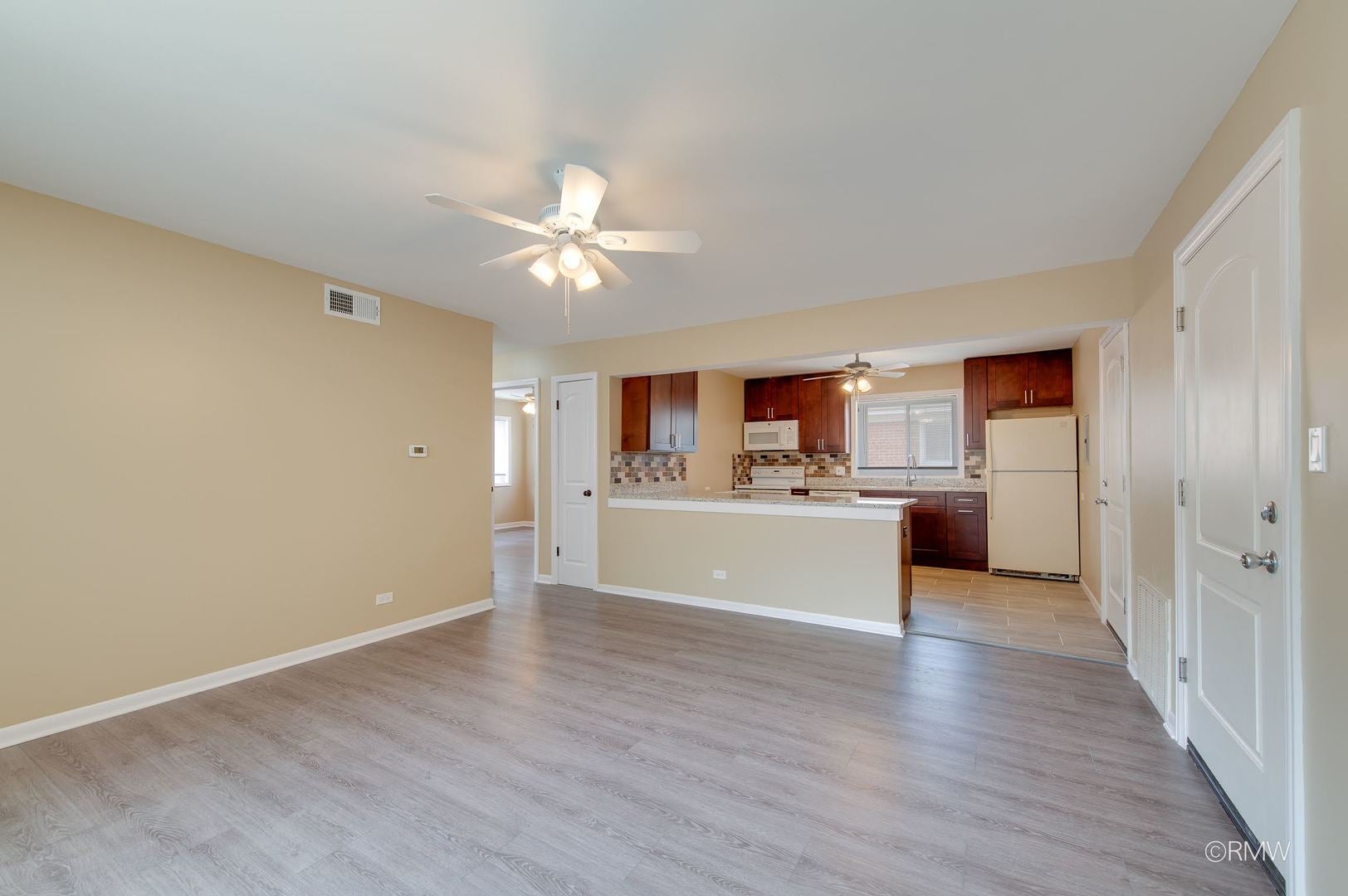 32 N Main Street 1N