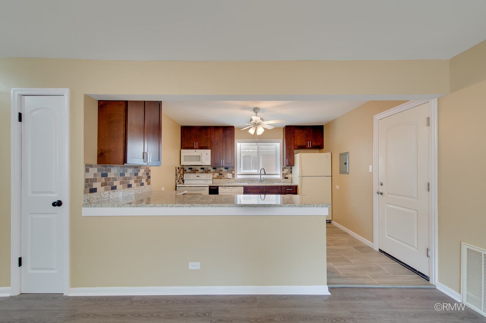 32 N Main Street 1N