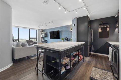 Tiny photo for 3930 N Pine Grove Avenue #2612, Chicago, IL 60613 (MLS # 12753130)