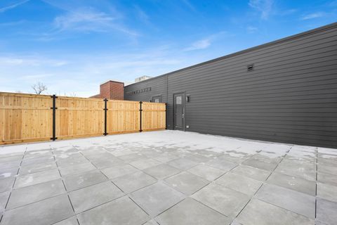 Tiny photo for 1548 W Ardmore Avenue #4C, Chicago, IL 60660 (MLS # 12388156)