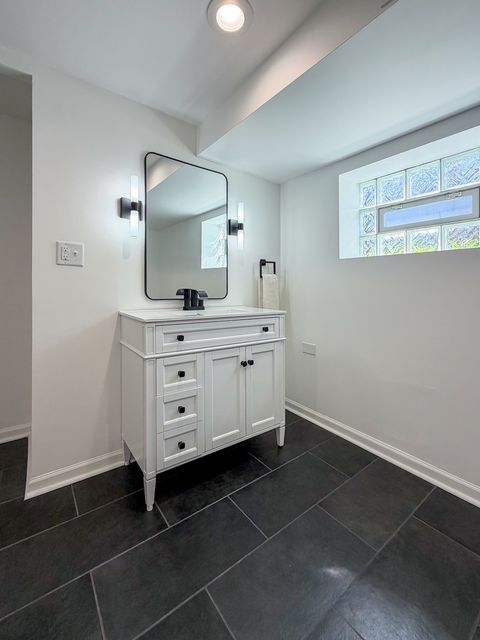 Tiny photo for Oak Lawn, IL 60453 (MLS # 12615471)