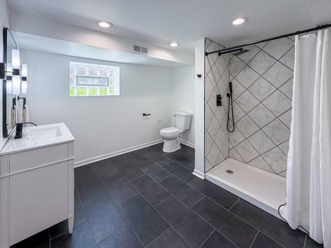 Tiny photo for Oak Lawn, IL 60453 (MLS # 12615471)