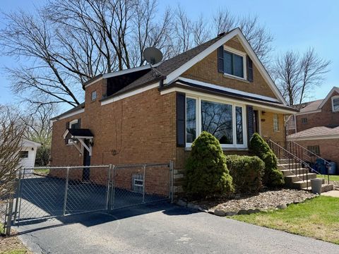 Tiny photo for Oak Lawn, IL 60453 (MLS # 12615471)