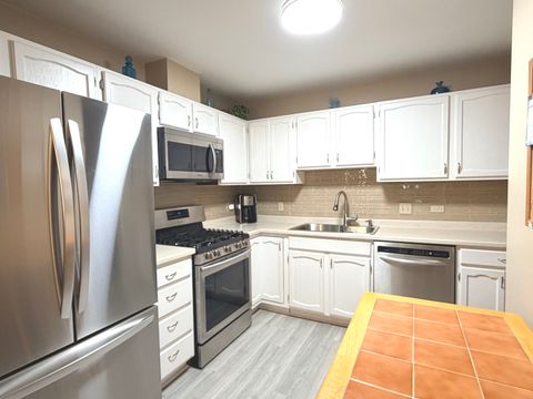 Tiny photo for Buffalo Grove, IL 60089 (MLS # 12650816)