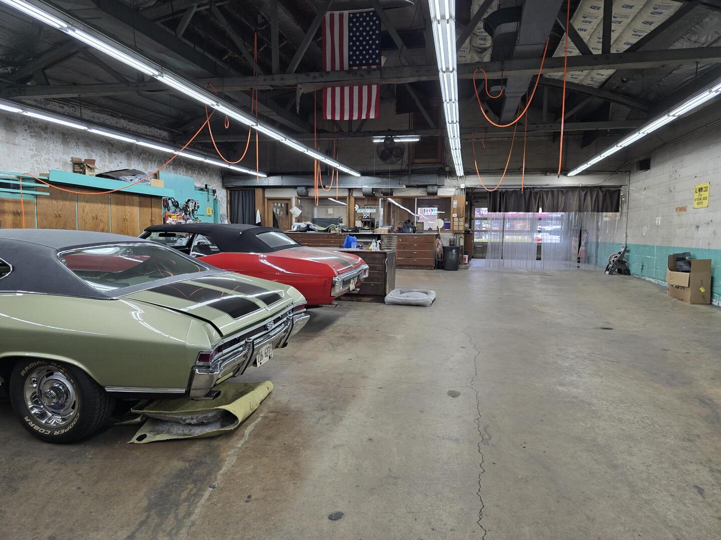 6247 N Clark Street, Chicago, IL, 60660 3 6247 N Clark Street