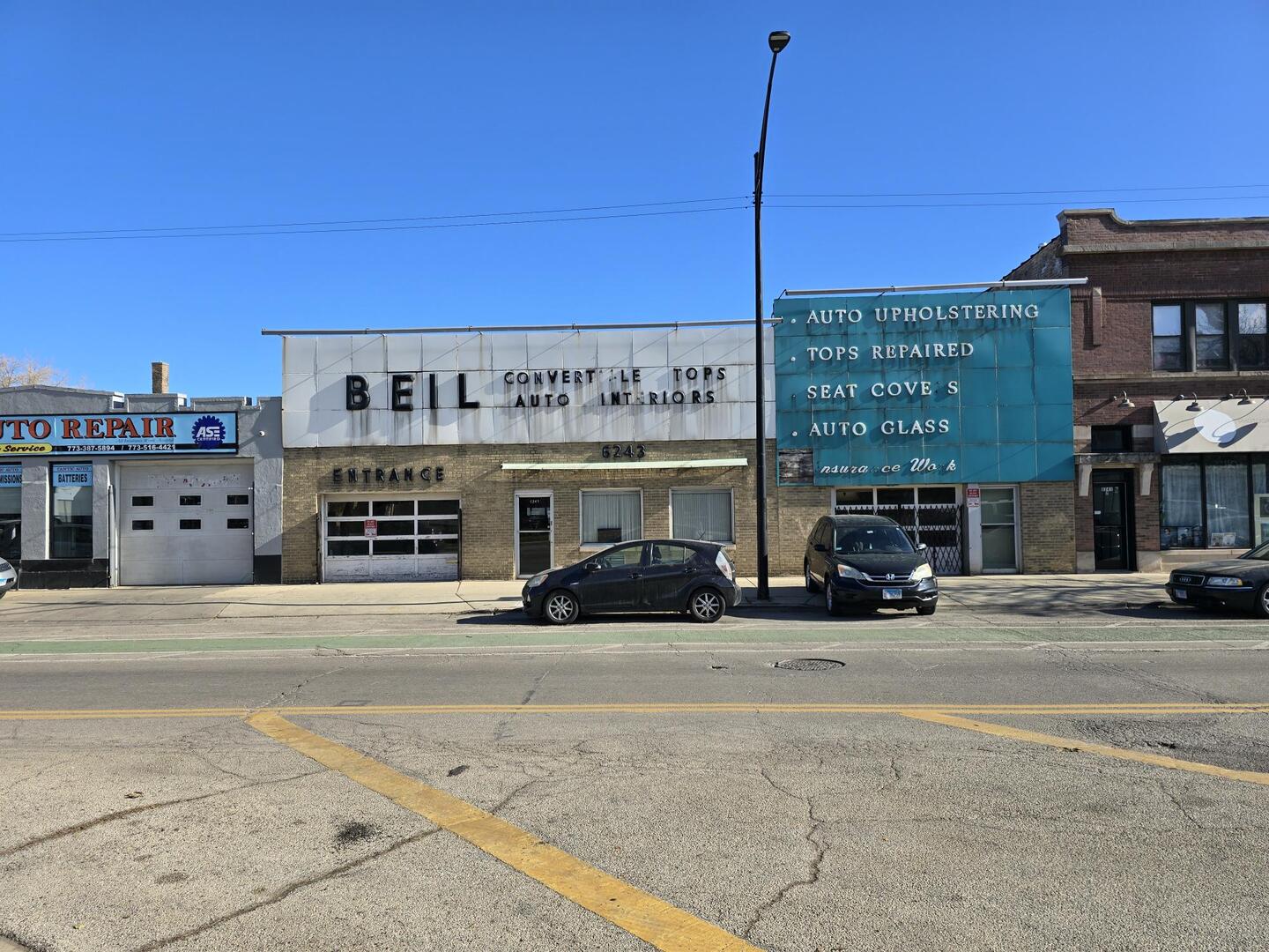 6247 N Clark Street, Chicago, IL, 60660 1 6247 N Clark Street