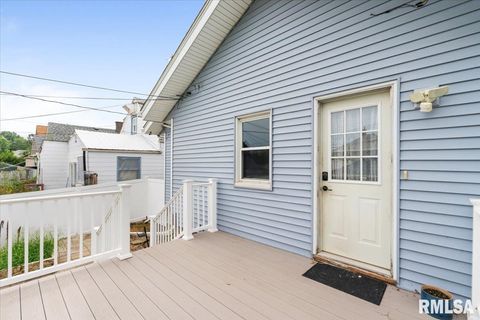 Tiny photo for 1658 W LOMBARD Street, Davenport, IA 52804 (MLS # QC4267593)