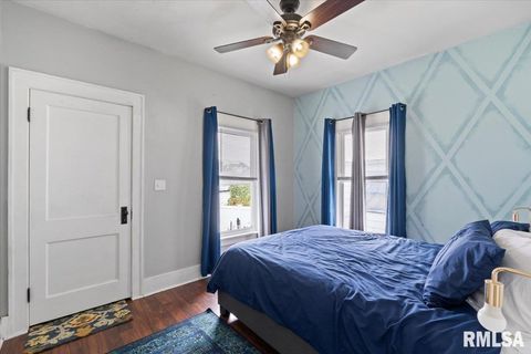 Tiny photo for 1658 W LOMBARD Street, Davenport, IA 52804 (MLS # QC4267593)