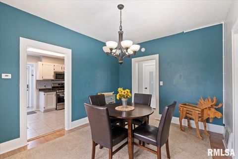 Tiny photo for 1658 W LOMBARD Street, Davenport, IA 52804 (MLS # QC4267593)