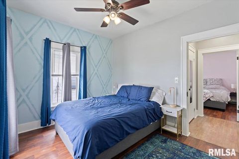 Tiny photo for 1658 W LOMBARD Street, Davenport, IA 52804 (MLS # QC4267593)