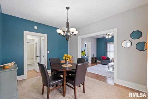 Tiny photo for 1658 W LOMBARD Street, Davenport, IA 52804 (MLS # QC4267593)