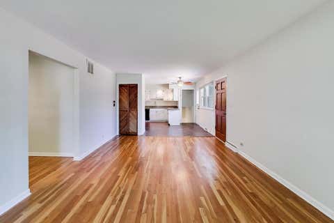 Tiny photo for 1326 S Dunton Avenue, Arlington Heights, IL 60005 (MLS # 12698828)