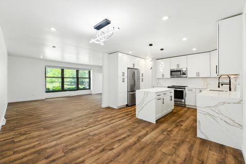 Tiny photo for 411 LIBERTY Drive, Bolingbrook, IL 60440 (MLS # 12439351)