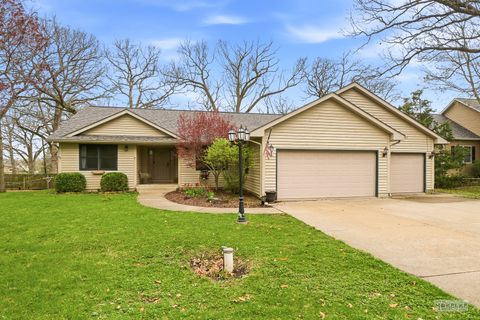 Photo of 27 Hickory Loop Drive, Sandwich, IL 60548 (MLS # 12597763)