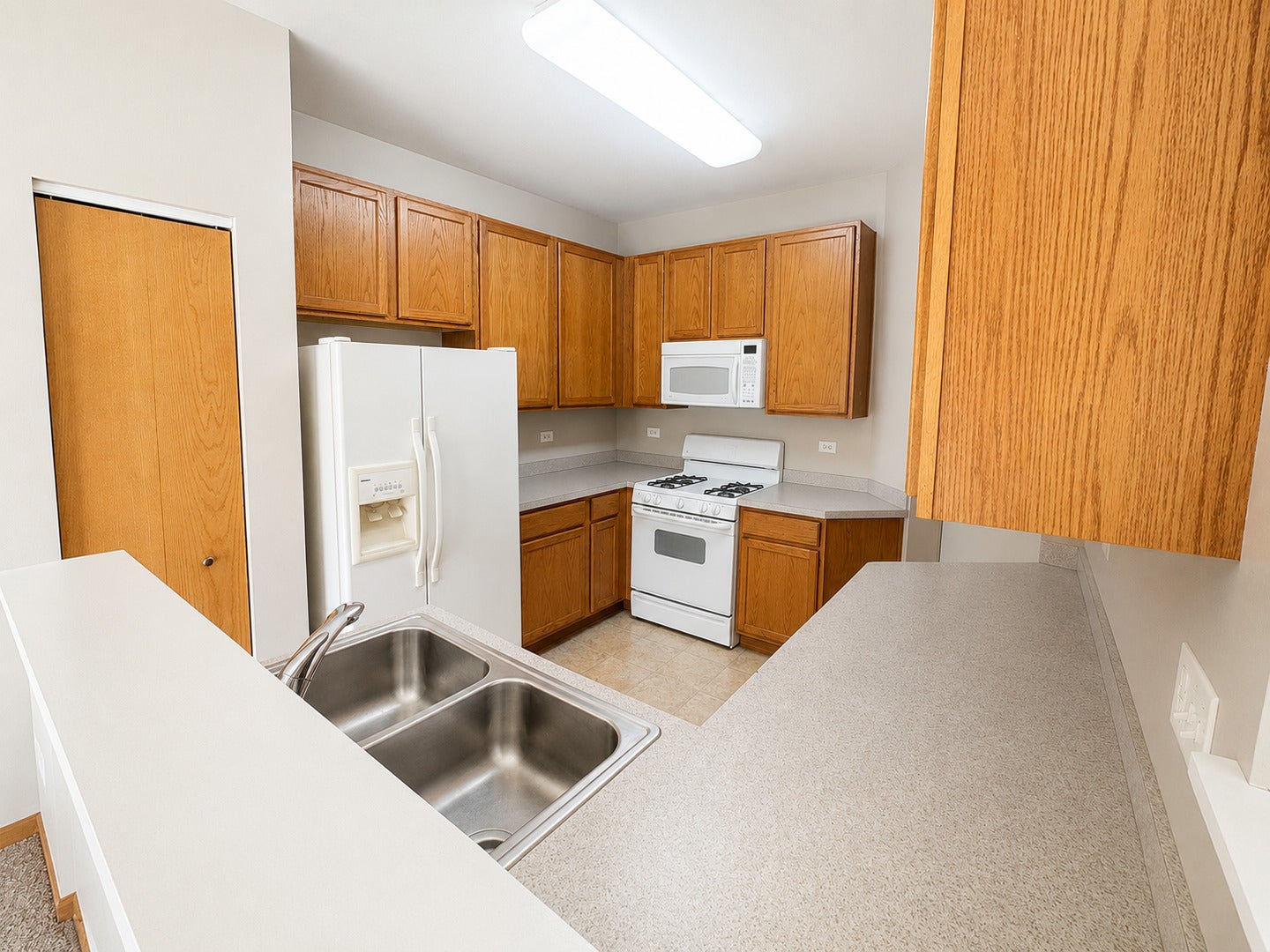 647 W Jonathan Drive