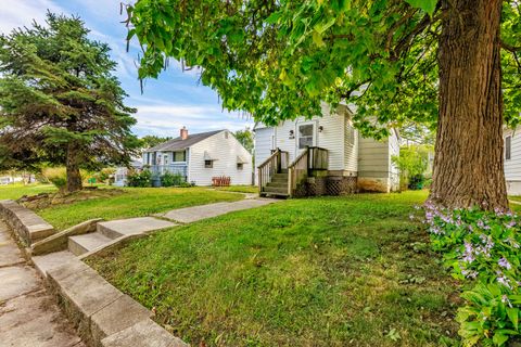 Tiny photo for 914 Jasper Street, Joliet, IL 60436 (MLS # 12546048)