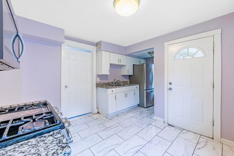 Tiny photo for 914 Jasper Street, Joliet, IL 60436 (MLS # 12546048)